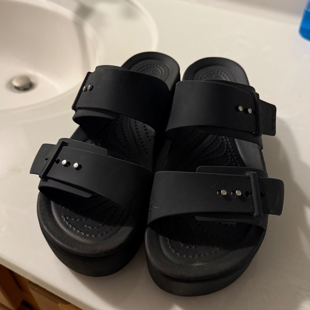 Crocs